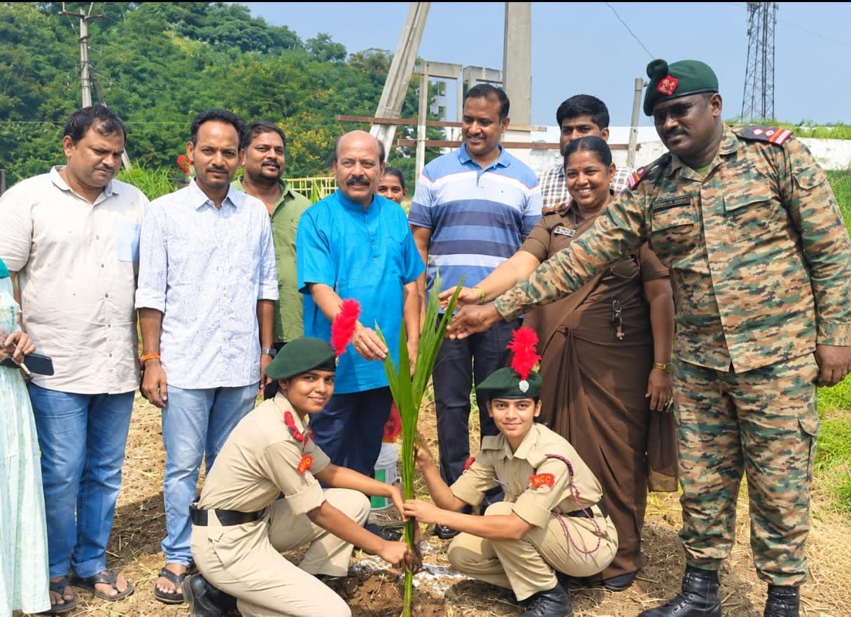 *🔴గాంధీ జయంతి వేళ నూజివీడు రాజీవ్ గాంధీ సాంకేతిక విశ్వవిద్యాలయంలో హరిత సందడి*
